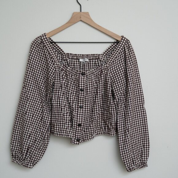 Puff-Sleeve Button-Front Crop Top in Plaid - Picture 2 of 4